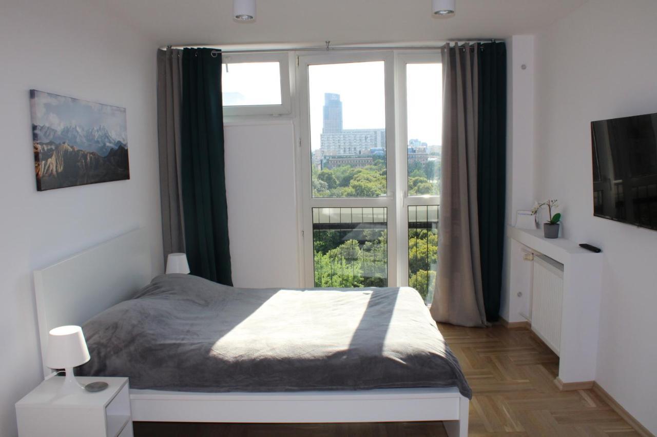 Strict Center Warsaw Comfortable Apartment, 10Th-Floor With Beautiful View On The Park And Skyscrapers, Free Wifi, Self Check-In/Out Eksteriør bilde